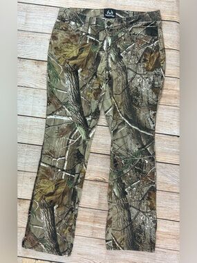 Women’s Realtree Camo Hunting Pants Size 8